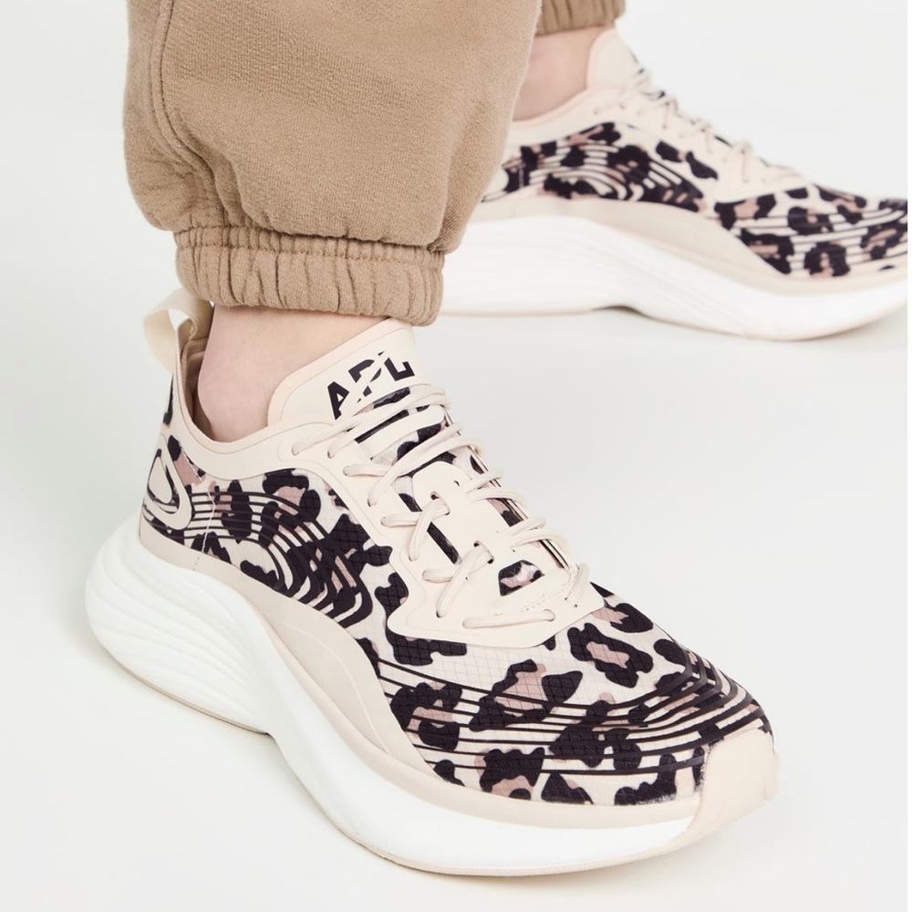 APL Streamline Running Sneakers in Parchment/Black/Leopard - Picture 2 of 9